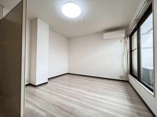 ウィン長居西の居間・リビング