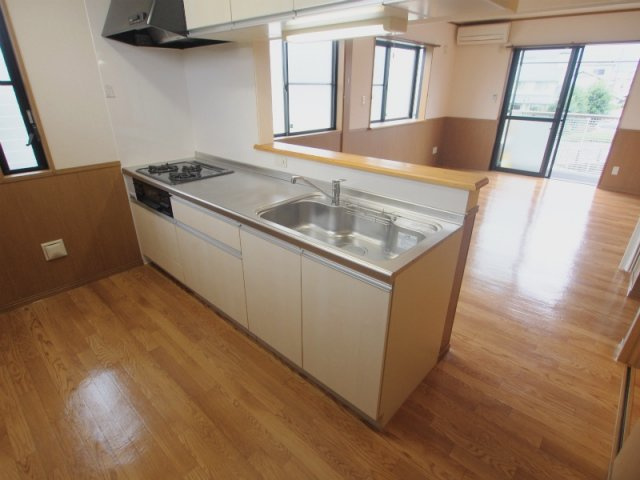 クレスト中仙道の居間・リビング