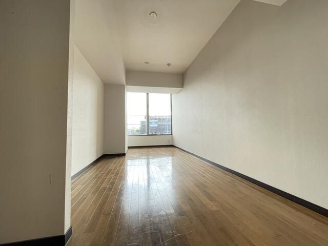 Ｙビル足立江北の居間・リビング