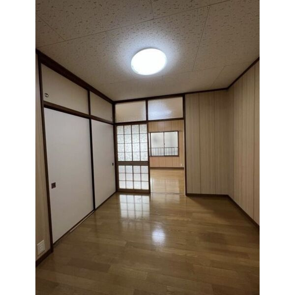 白菊荘の居間・リビング