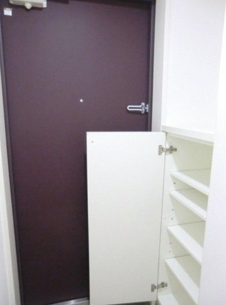 エストピア八潮の玄関