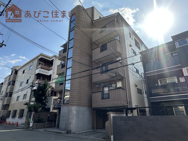 グランドオーク参番館の外観