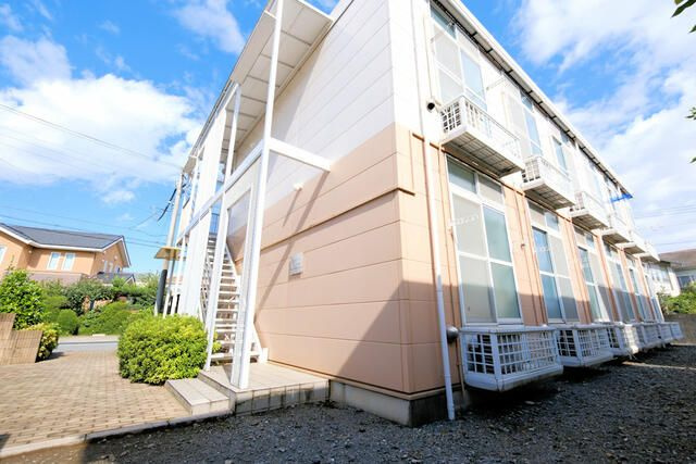 クレール小山のエントランス