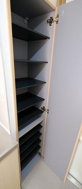 クレール小山の玄関