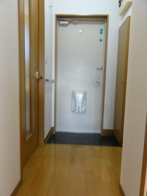 エクセル堀切Ⅱの玄関