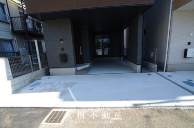 【駐車場】 | 座間市ひばりが丘1丁目　新築戸建て　全2棟【仲介手数料無料】