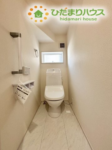 鴻巣市鴻巣第2　新築戸建　リーブルガーデン01のトイレ