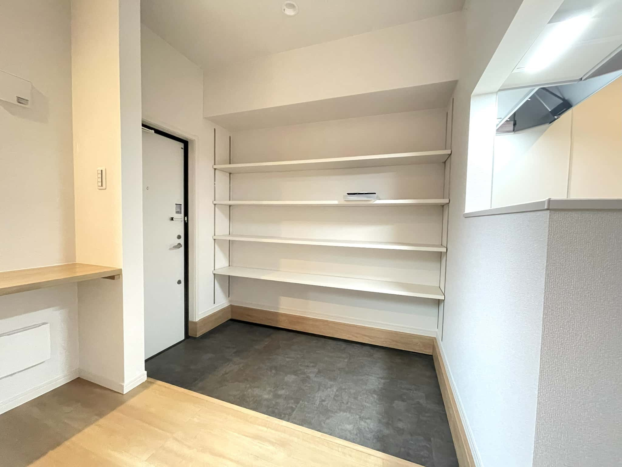 Cosmo Villa Kasukabeの玄関