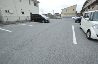 【駐車場】 | Y&M　シルキー