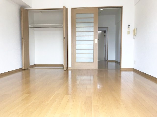 メープルコートⅠの居間・リビング