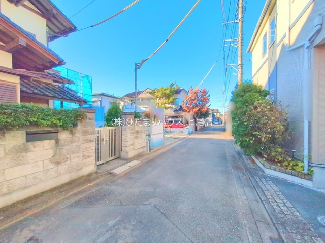 上尾市上　新築戸建　リーブル01の前面道路含む現地写真