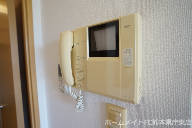 熊本市南区出仲間８丁目の賃貸マンションのセキュリティ