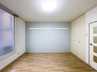 【寝室】 | ドルフ溝口