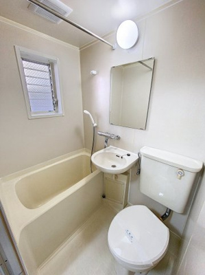 【浴室】 | ドルフ溝口