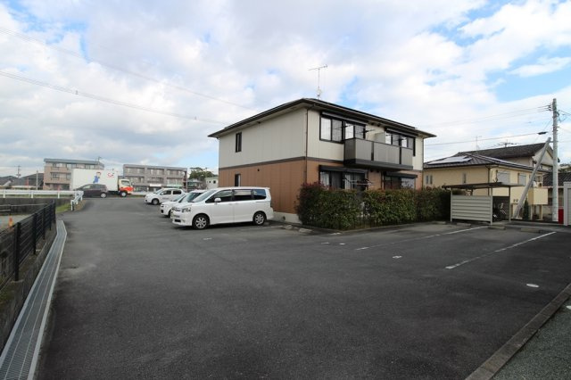 セジュールよあけ【キャッシュバック対象】の駐車場