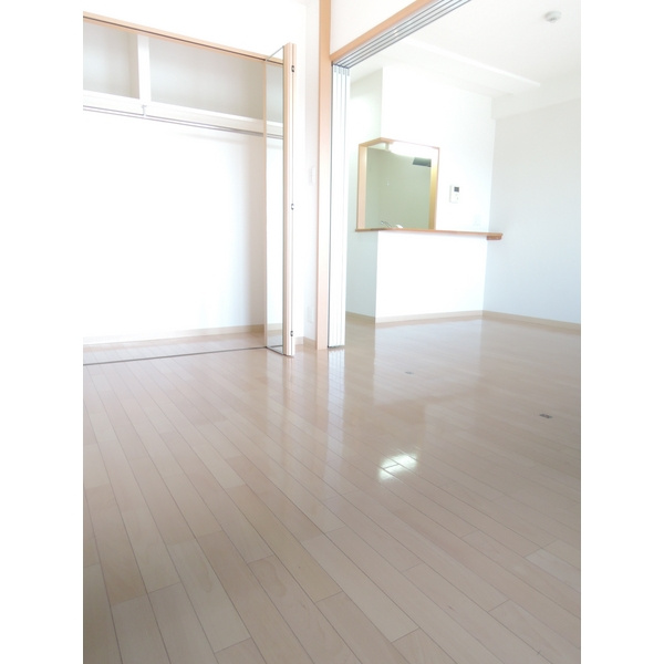 アプリコットハウスの居間・リビング