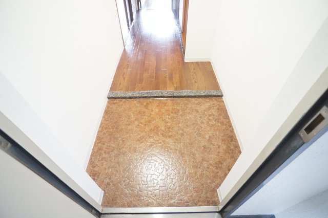 サンジェランの玄関