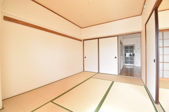 エバーグリーン長居1号棟の和室