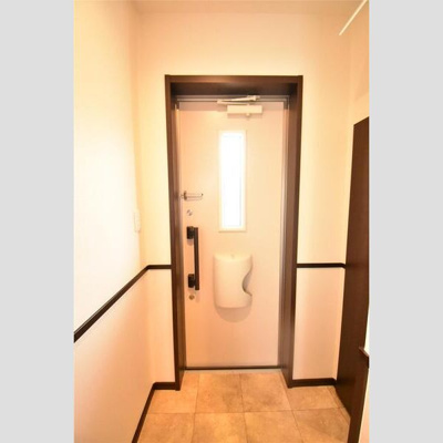 【玄関】 | 丸萬三番館