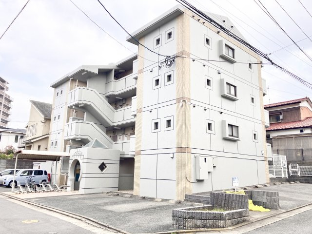 メゾン小林