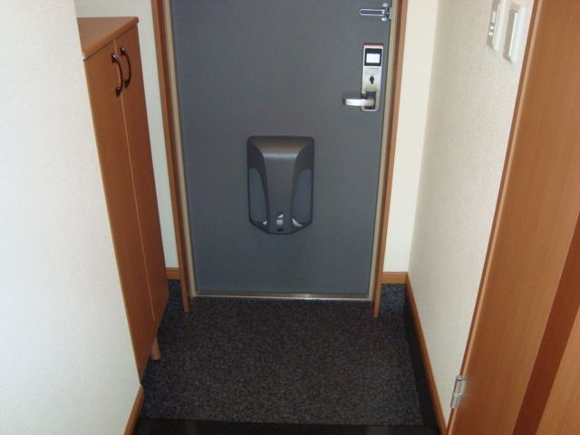 サンハイツ折坂の玄関