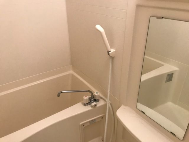 サンハイツ折坂の浴室