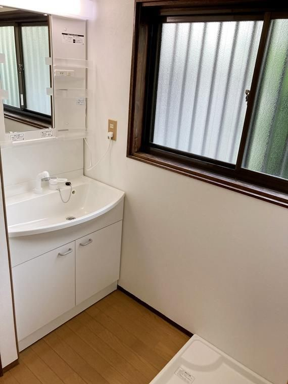 中央戸建の洗面所