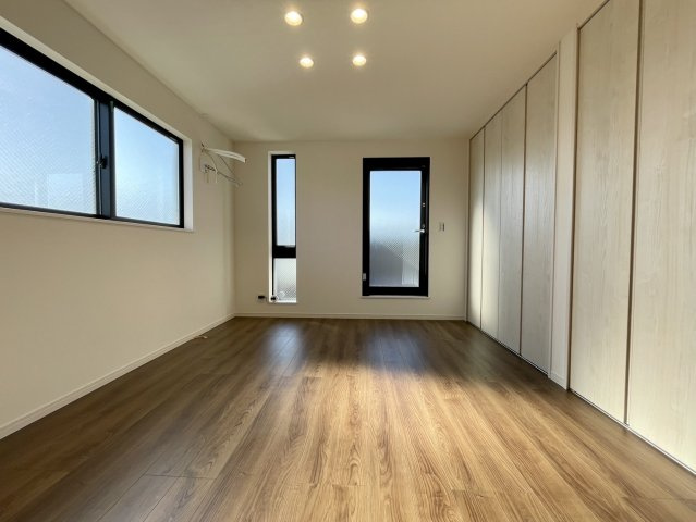 練馬区田柄3丁目　スマート家事動線×屋上バルコニー　省エネ住宅の洋室|3階 7.1帖