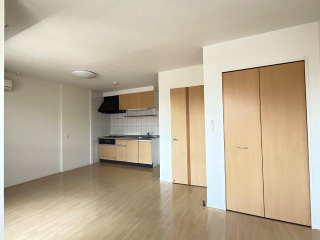 ラルーチェＢの居間・リビング|リビング