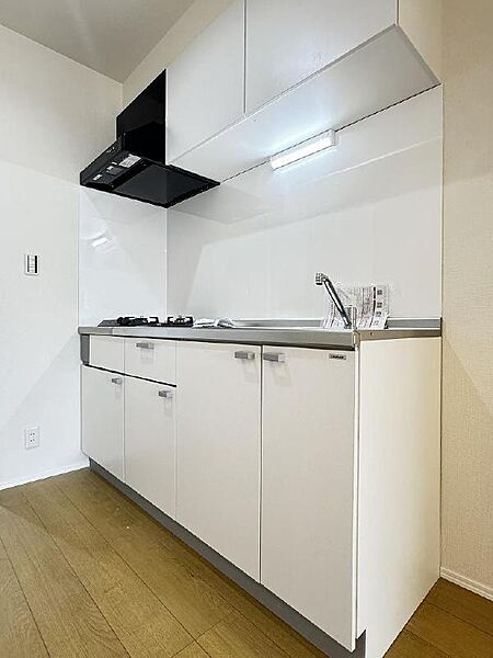 Jill FlavaEのキッチン