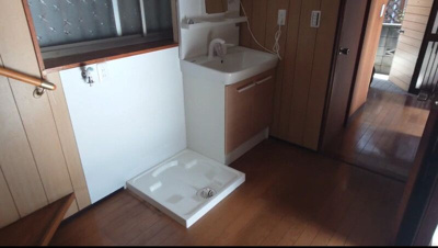 【洗面所】 | みずほ台戸建て | スペースが確保できる洗面所です