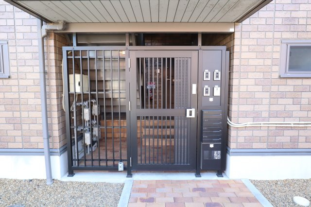 コート宮ノ下のエントランス