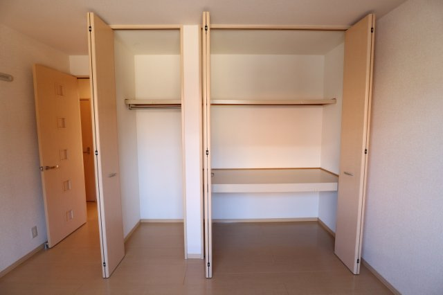 コート宮ノ下の洋室