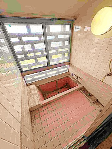 中台工業伊東マンション本館の浴室