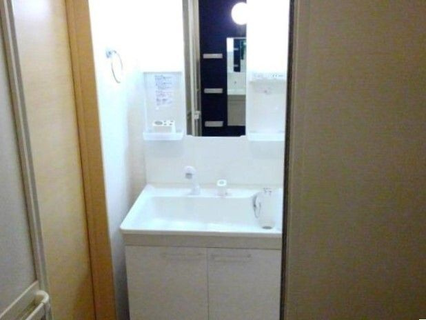 ラフレシールの洗面所|脱衣スペースもあります