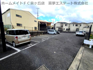 【駐車場】