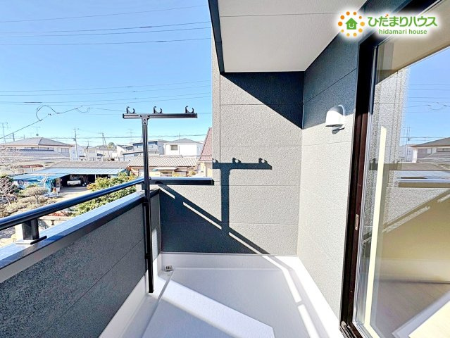 鴻巣市箕田第7　新築戸建　リーブル01のバルコニー