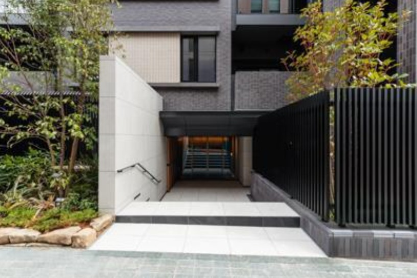 【エントランス】