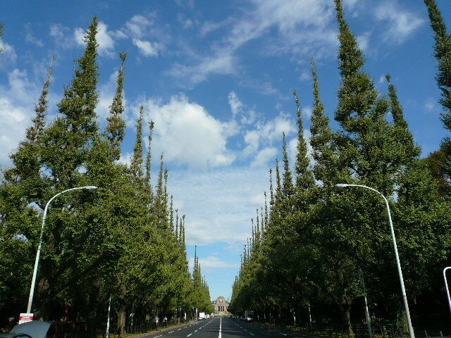 南青山ビルの周辺