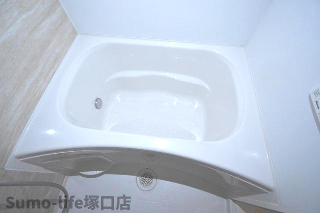トレスオハス稲葉荘の浴室