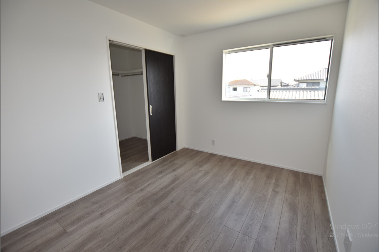 ルルーディア中区土田②号棟の洋室