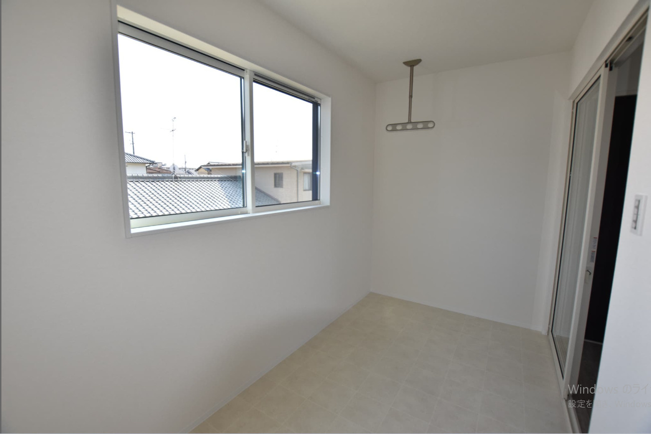 ルルーディア中区土田②号棟のその他|サンルーム。