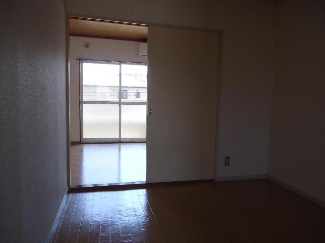 クリエイトハイム安田の内装|室内