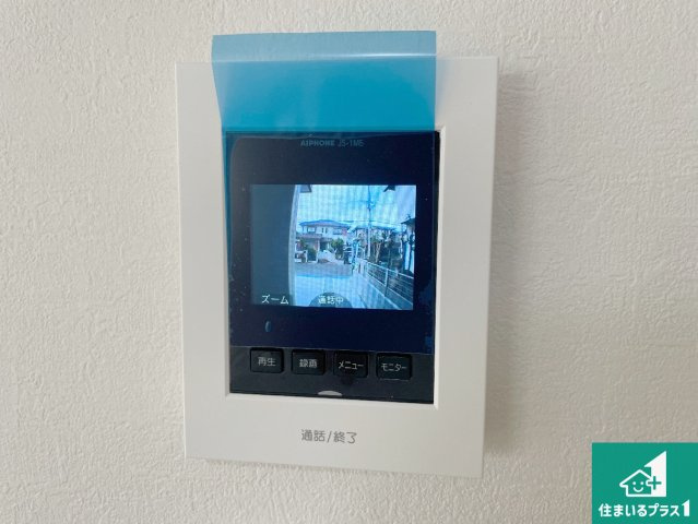神戸市西区竹の台　第1期　新築一戸建ての防犯設備|カラーモニターインターホン！声だけでなく来訪者の姿や顔がモニターで確認できるので、小さなお子様がいらっしゃるご家庭でも安心できます！