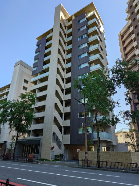 サーパス赤坂マスターズビューの外観