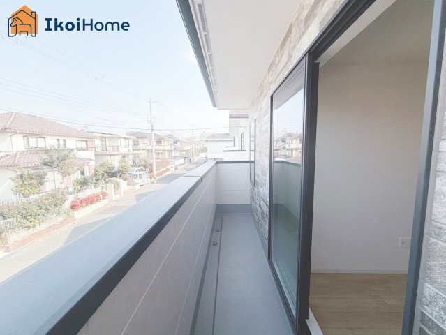 神戸市西区竹の台５丁目１期　１号棟の内装|◆同社施工例◆光熱費が安く。遮熱・遮音性に優れた「遮熱Ｌｏｗ−ｅ複層硝子入り窓」ペアガラス