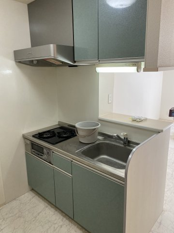 レセンテ紫峰ヶ丘のキッチン|イメージ(反転タイプ)