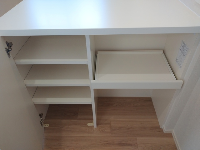 グレースフィオーレＡＫのキッチン|★リビングカウンター内の収納スペース★