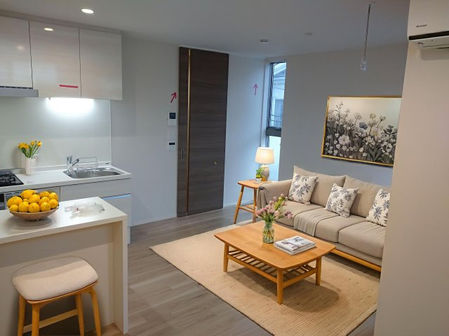 グレースフィオーレＡＫの居間・リビング|★最上階の明るいリビング★