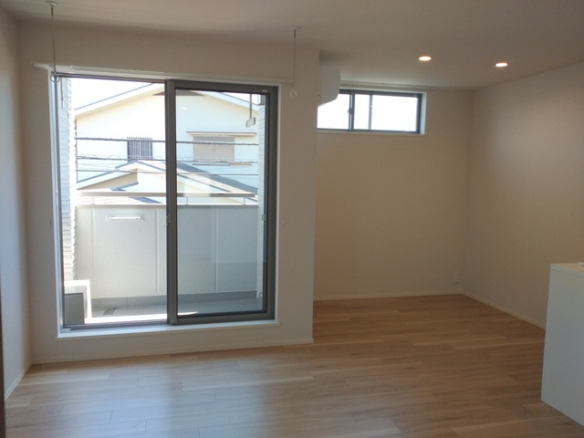 グレースフィオーレＡＫの居間・リビング|★食器棚にも使えるカウンターがあります★